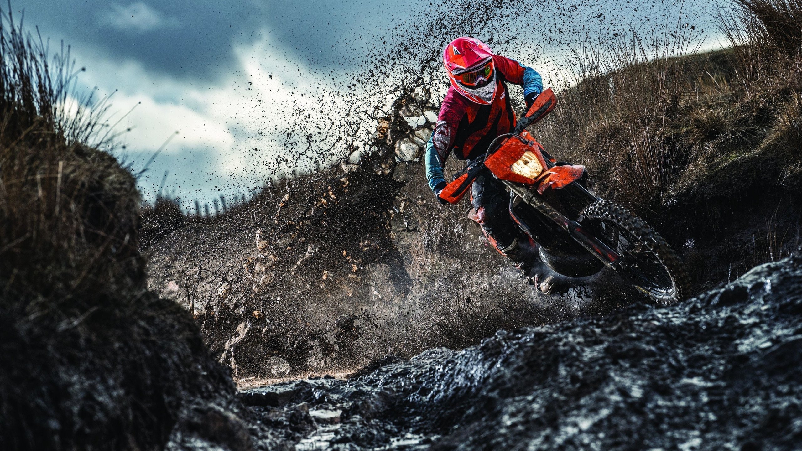 开云体育登录入口-莱比锡红牛边路进攻主导比赛节奏，莱比锡红牛战术特点